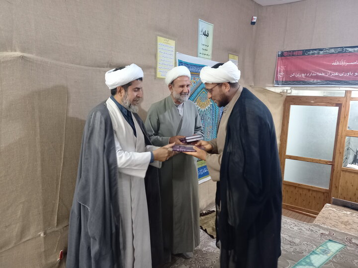 تصاویر/ تجلیل از اساتید حوزه علمیه منطقه کاشان