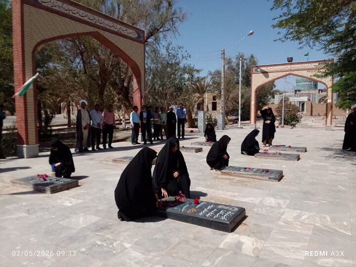 تصاویر/ غبارروبی گلزار شهداد