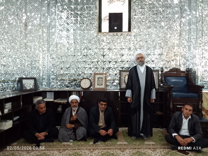 تصاویر/ غبارروبی گلزار شهداد