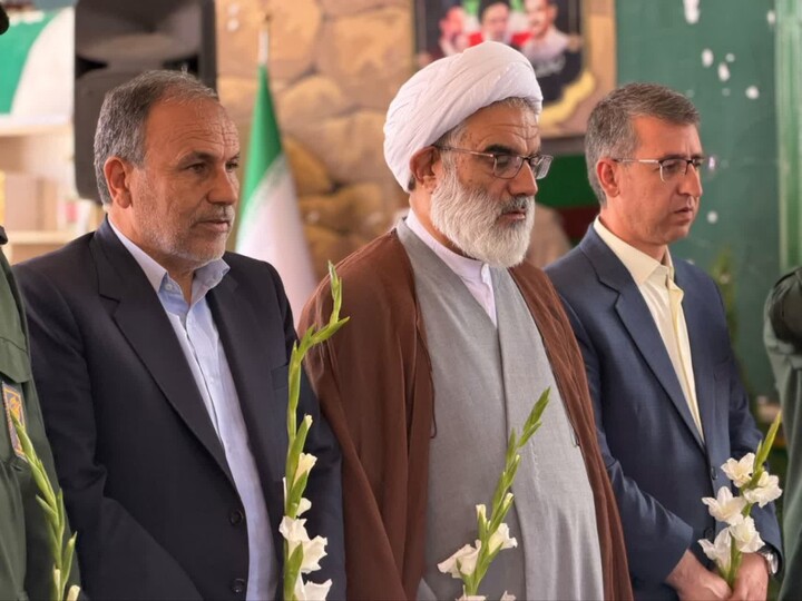 تصاویر/تجدید میثاق مسئولان رفسنجان با شهدا