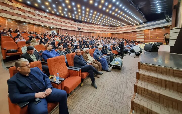 تصاویر/همایش بزرگ سپاس معلم در اراک