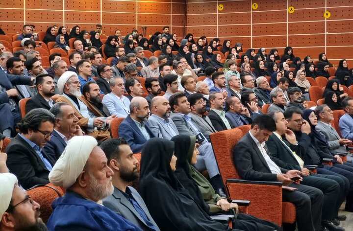 تصاویر/همایش بزرگ سپاس معلم در اراک