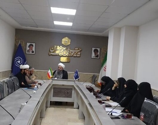 جلسه دبیرخانه «همایش ملی بانوی کُرد» برگزار شد