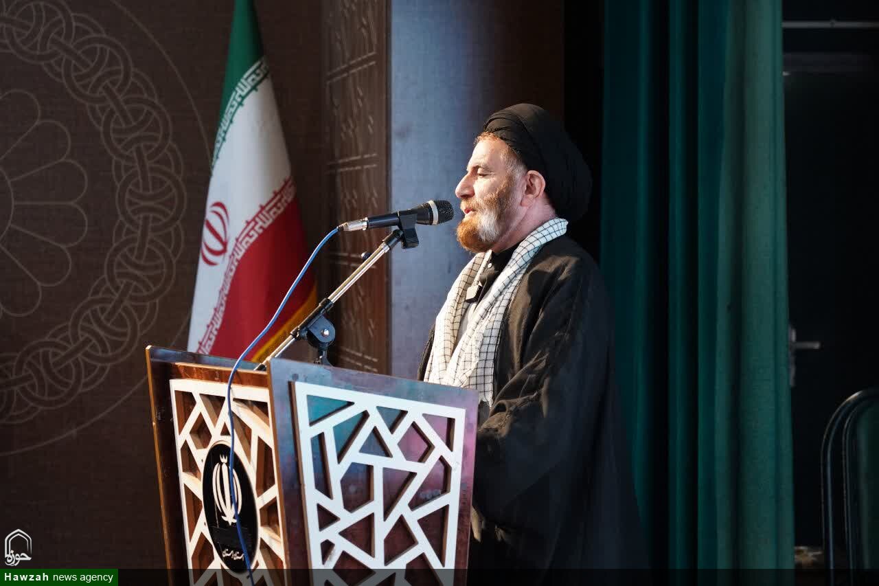 عزت و اقتدار ایران اسلامی مرهون فداکاری شهدا است