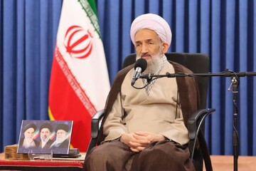 تصاویر/ دیدار نماینده ولی فقیه در استان با اساتید مدرسه علمیه امام علی (ع) ساری