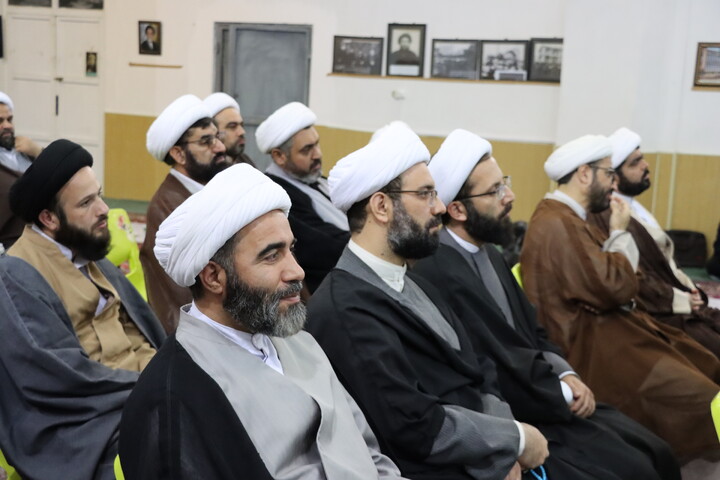 تصاویر/ مراسم تجلیل از اساتید حوزه علمیه اردبیل