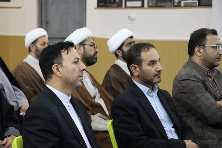 تصاویر/ مراسم تجلیل از اساتید حوزه علمیه اردبیل