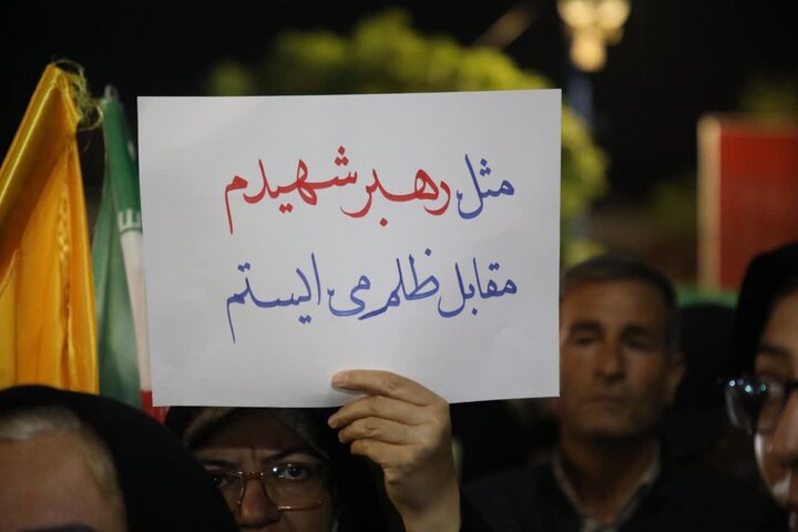 تصاویر/ شصت و سومین شب؛ بیعت دوباره مردم شهرستان ارومیه با رهبر معظم انقلاب در میدان اصلی