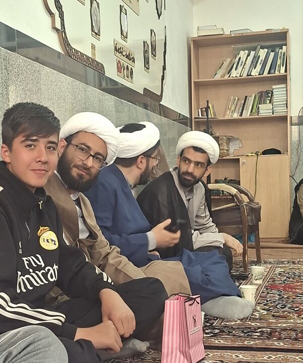 تصاویر /  آیین تقدیر از اساتید و کادر اجرایی مدرسه علمیه صاحب الزمان(عج) اسدآباد