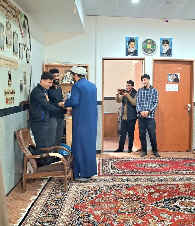 تصاویر /  آیین تقدیر از اساتید و کادر اجرایی مدرسه علمیه صاحب الزمان(عج) اسدآباد
