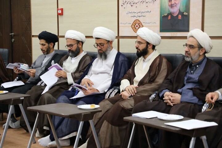 تصاویر/ مراسم گرامیداشت آیت‌الله شهید مرتضی مطهری (ره) و  مقام معلم در مدرسه علمیه مدینة العلم کاظمیه یزد برگزار شد