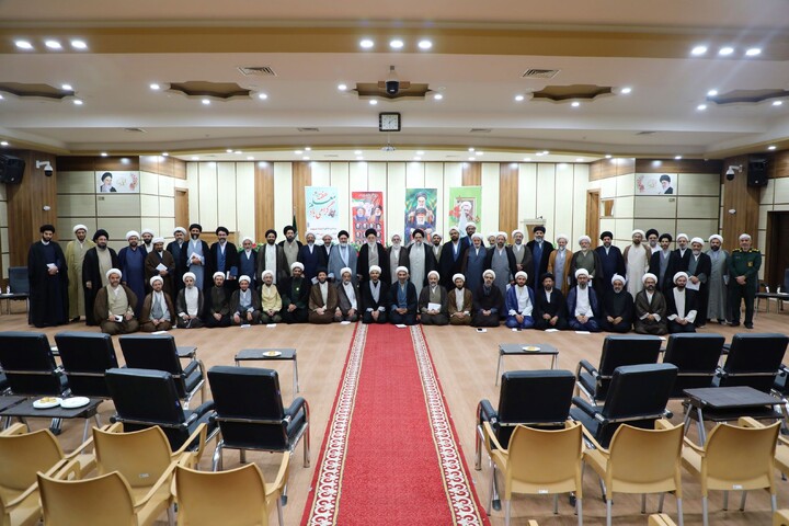 تصاویر/ مراسم گرامیداشت آیت‌الله شهید مرتضی مطهری (ره) و  مقام معلم در مدرسه علمیه مدینة العلم کاظمیه یزد برگزار شد