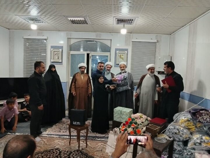 تصاویر/ مراسم تجلیل از اساتید حوزه علمیه خواهران در برازجان