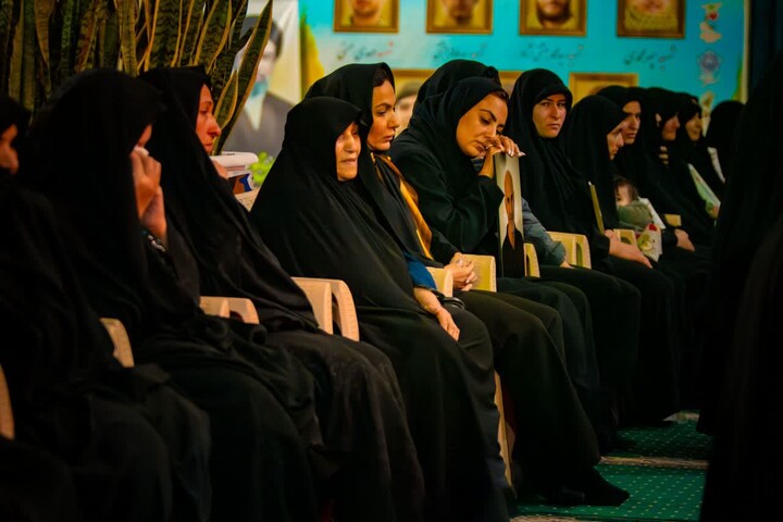 تصاویر / وداع با ۱۴ شهید گردان تخریب استان زنجان