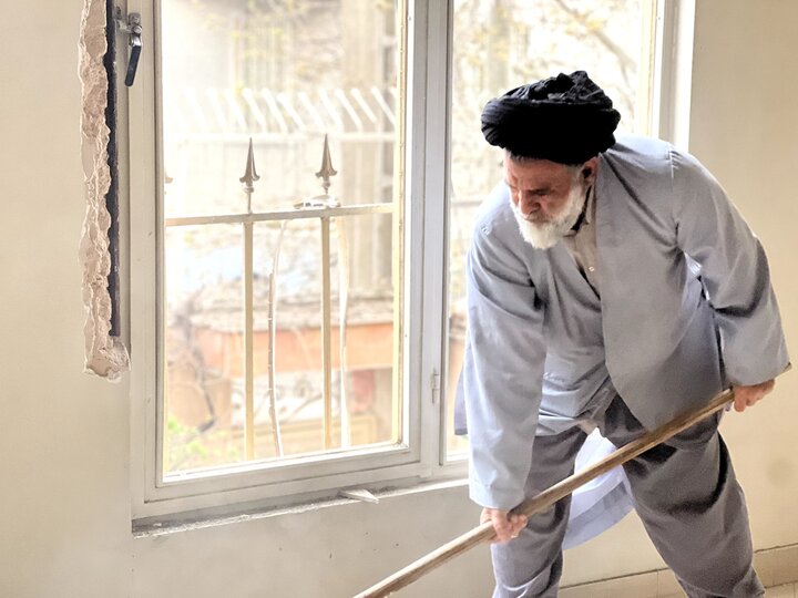 تصاویر/ گوشه ای از  فعالیت های گروه جهادی حاج عبدالله والی شهرستان بشاگرد در شهر «تهران»