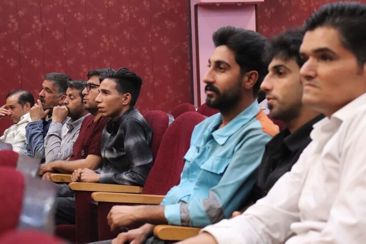 تصاویر/گرامیداشت روز کارگر در شهرستان انار