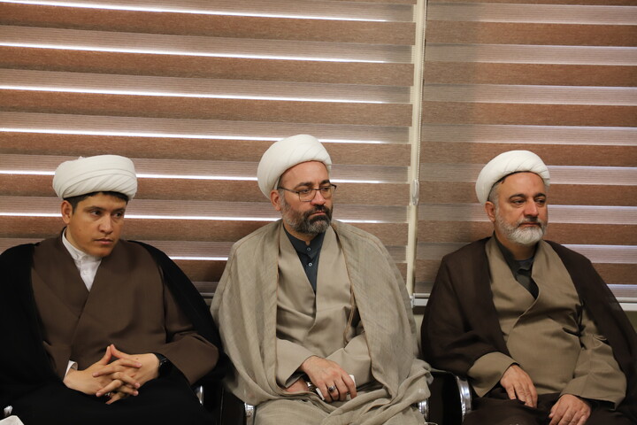 تصاویر/دیدار مدیران حوزوی استان کردستان به مناسبت سالروز شهادت استاد علامه مرتضی مطهری و گرامیداشت مقام شامخ معلم و استاد