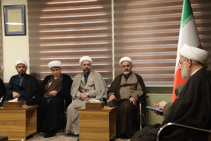 تصاویر/دیدار مدیران حوزوی استان کردستان به مناسبت سالروز شهادت استاد علامه مرتضی مطهری و گرامیداشت مقام شامخ معلم و استاد