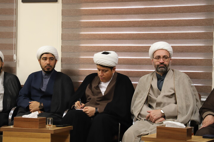 تصاویر/دیدار مدیران حوزوی استان کردستان به مناسبت سالروز شهادت استاد علامه مرتضی مطهری و گرامیداشت مقام شامخ معلم و استاد