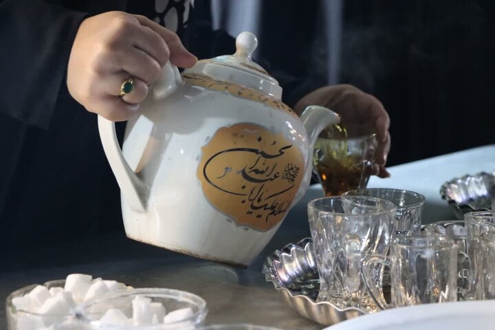 تصاویر/ اقامه نماز استغاثه به امام زمان عجل الله تعالی فرجه الشریف در پارک معلم شهر مجومرد