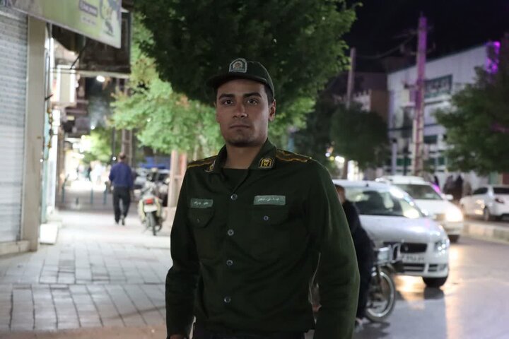 تصاویر/ اقامه نماز استغاثه به امام زمان عجل الله تعالی فرجه الشریف در پارک معلم شهر مجومرد