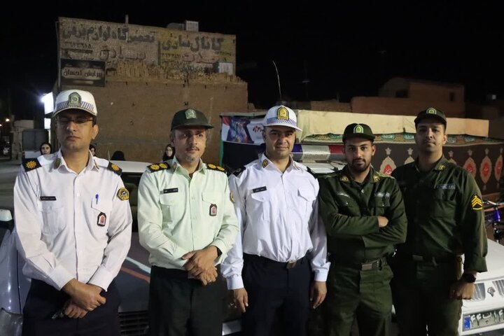تصاویر/ اقامه نماز استغاثه به امام زمان عجل الله تعالی فرجه الشریف در پارک معلم شهر مجومرد