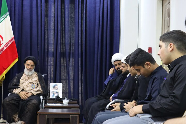 دیدار کادر اتحادیه انجمن های اسلامی دانش آموزان استان با نماینده ولی فقیه در خوزستان