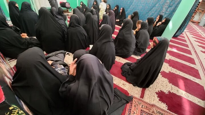 تصاویر/برگزاری دوره‌های آموزشی کار با اسلحه و امداد و نجات ویژه طلاب لرستانی