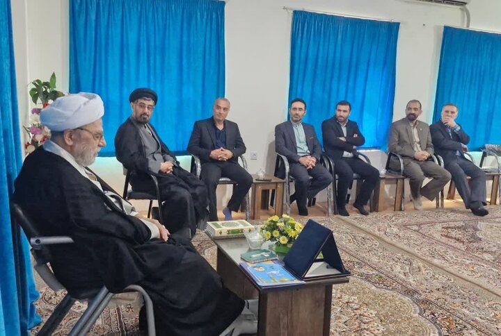 تصاویر/ دیدار ریاست جدید اداره گاز بهشهر با امام جمعه شهرستان