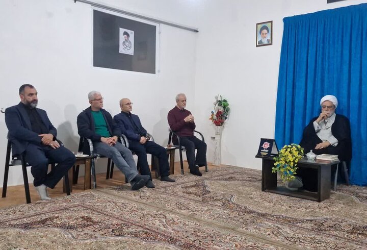 تصاویر/ دیدار ریاست جدید اداره گاز بهشهر با امام جمعه شهرستان
