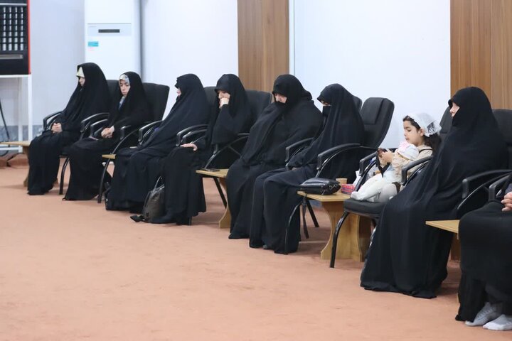 تصاویر/ دیدار صمیمانه نماینده ولی فقیه در استان با اساتید مدرسه علمیه امام علی (ع) ساری
