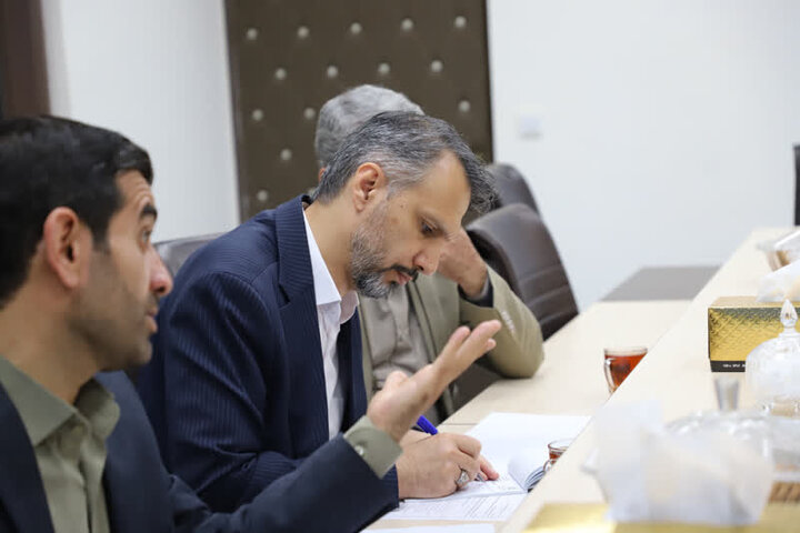 تصاویر/ جلسه تشکیل کانون دانش آموختگان طلاب شاغل در آموزش و پرورش کردستان
