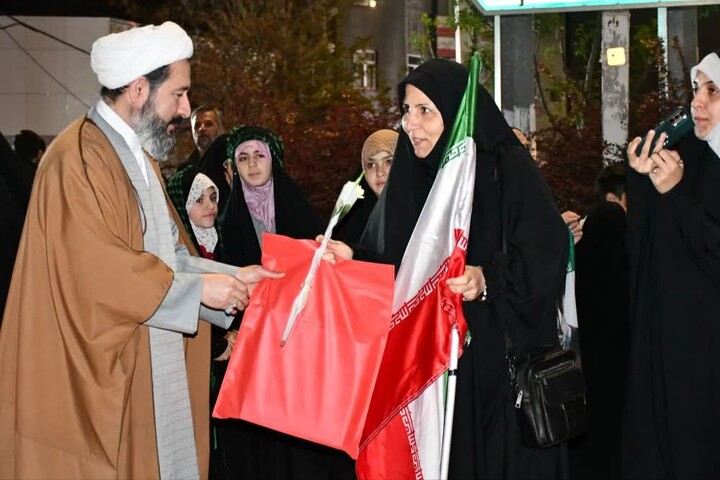 تصاویر / برگزاری موکب رهبر شهید به میزبانی مدرسه علمیه معصومیه تبریز