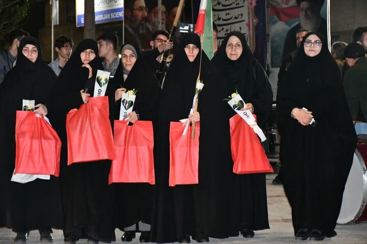 تصاویر / برگزاری موکب رهبر شهید به میزبانی مدرسه علمیه معصومیه تبریز