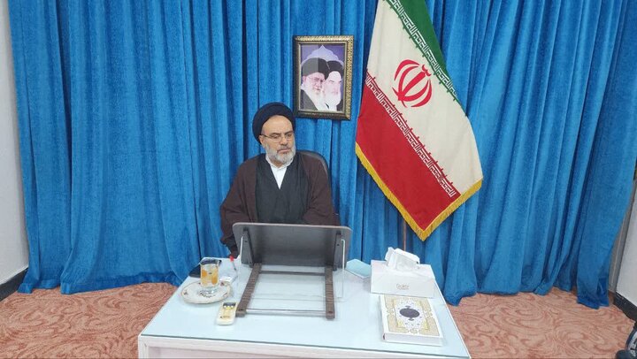 تصاویر/ دیدار گروه سرود آوای موج با امام جمعه جم