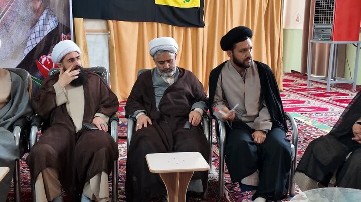 تصاویر | نشست روحانیت شهرستان جلفا در دفتر امام جمعه هادیشهر