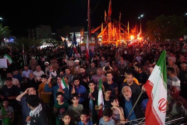 تصاویر/اجتماع پرشور مردم انقلابی شهرستان امیدیه با سخنرانی عضو مجلس خبرگان رهبری