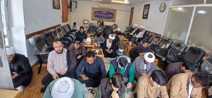 تصاویر/ نشست تبیینی طلاب مدرسه علمیه ولیعصر(عج)  آستارا