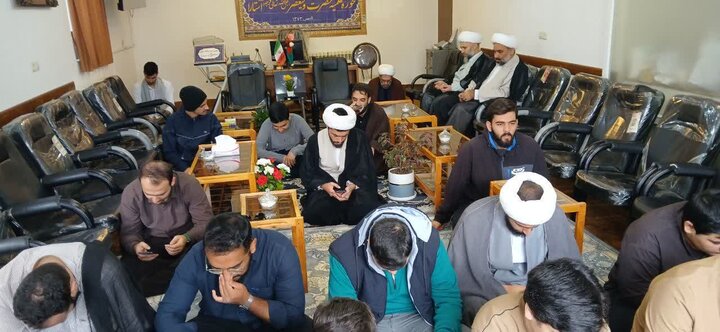 تصاویر/ نشست تبیینی طلاب مدرسه علمیه ولیعصر(عج)  آستارا