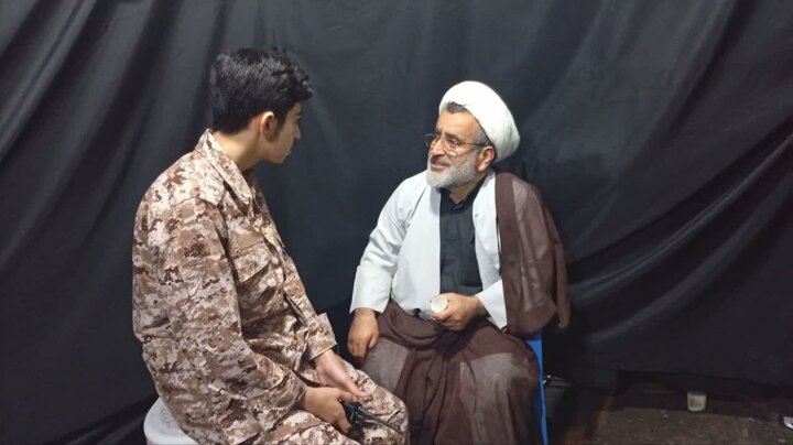 تصاویر/ گفت و گو با نوجوانان آستانه اشرفیه