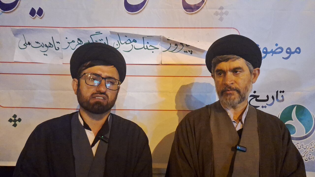پاسخ به شبهات در کف خیابان؛ گام بلند حوزه علمیه یاسوج برای روشنگری و جهاد تبیین