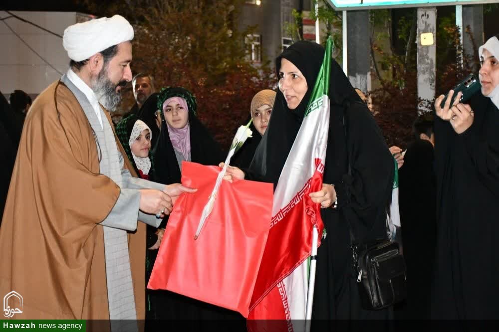 برگزاری موکب «رهبر شهید» به میزبانی مدرسه علمیه معصومیه