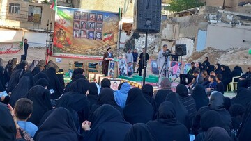 برگزاری گرامی‌داشت شهدای بمباران دورود 