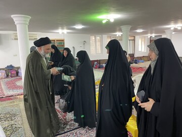 تصاویر/ دیدار امام جمعه شهرستان نوشهر با فعالان قرآنی