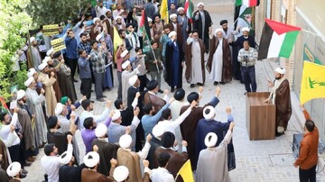 اساتید حوزه علمیه یزد خواستار برخورد قاطع با عاملان نابسامانی اقتصادی شدند