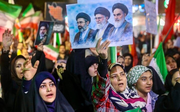 تصاویر/ تجمع حمایت از وطن در منطقه ۴ تهران