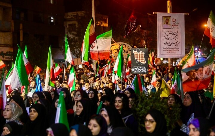 تصاویر/ تجمع حمایت از وطن در منطقه ۴ تهران