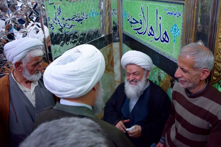 تصاویر حوزه. امام جمعه شهرستان آران و بیدگل همراه با حجت الاسلام ادیب یزدی در تجمعات شبانه پرشور مردم آران و بیدگل