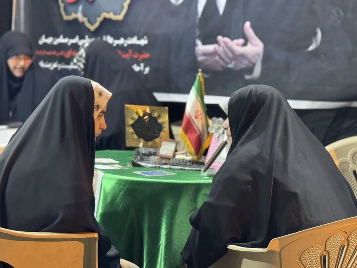 تصاویر/فعالیت موکب فرهنگی مدارس علمیه آیت اللّه اعتمادی در تجمعات مردمی میدان عامریه