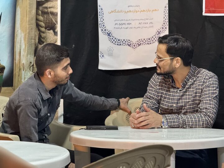 تصاویر/فعالیت موکب فرهنگی مدارس علمیه آیت اللّه اعتمادی در تجمعات مردمی میدان عامریه